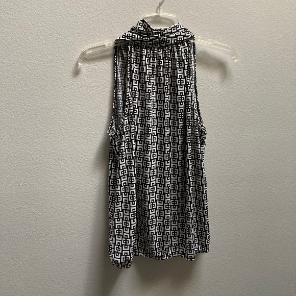 Max Studio Top - Picture 2 of 5